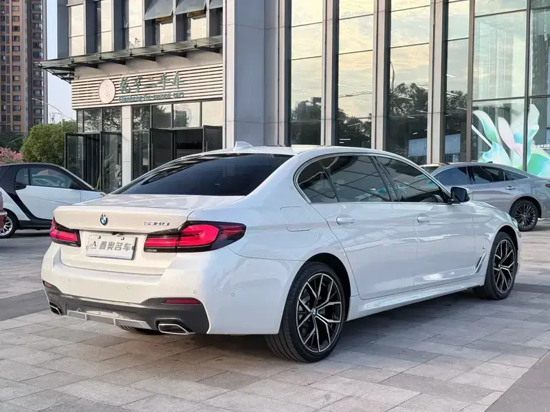 2023 BMW 5 серии с пробегом 60 000 км