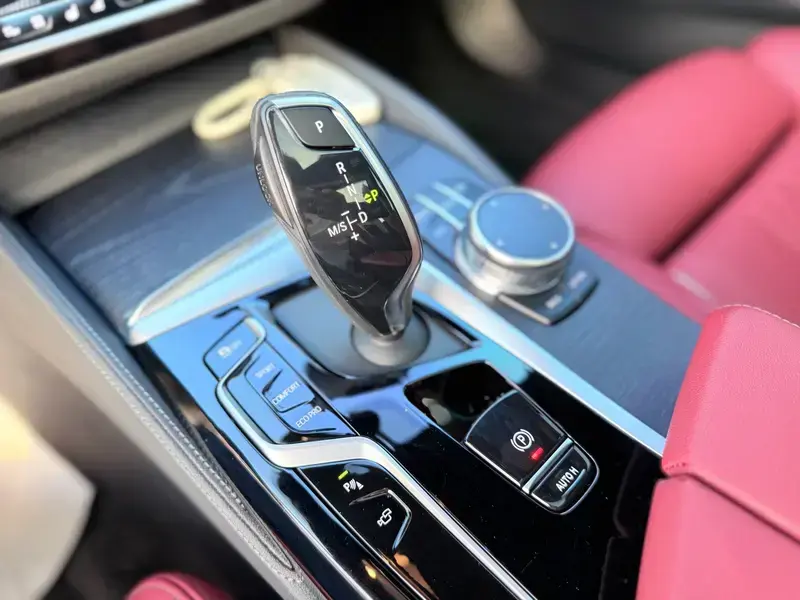 2023 BMW 5 серии с пробегом 60 000 км