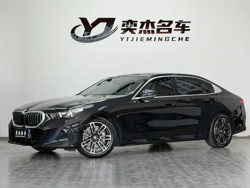 2026 BMW 5 серии с пробегом 10 000 км