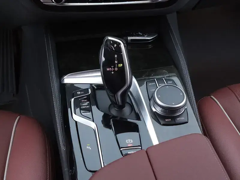 2021 BMW 5 серии с пробегом 186 000 км