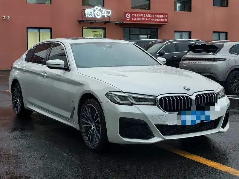 2021 BMW 5 серии с пробегом 38 800 км