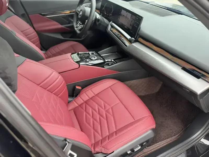 2026 BMW 5 серии с пробегом 7 800 км
