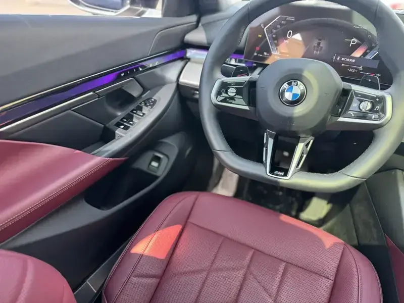 2025 BMW 5 серии с пробегом 13 000 км