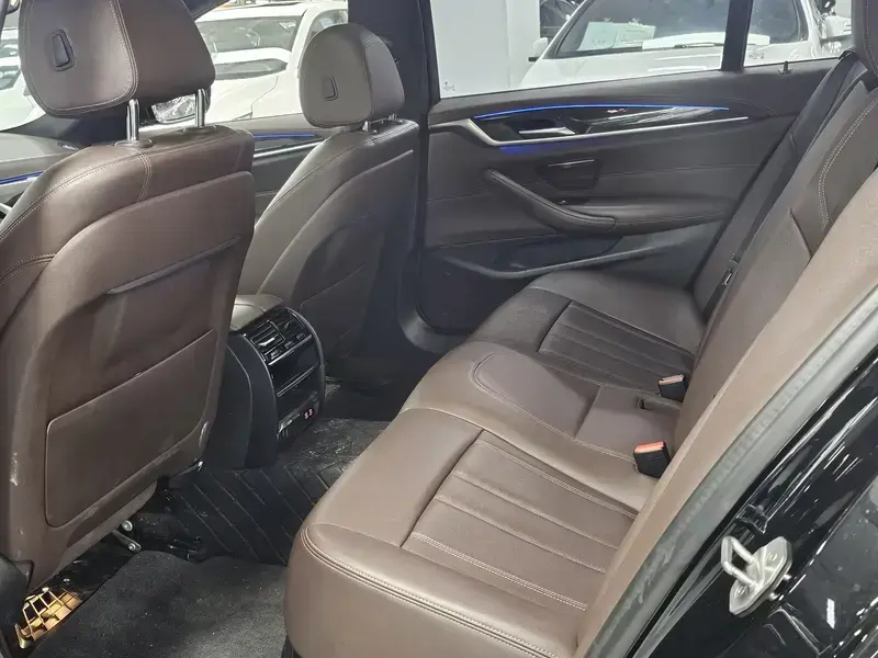 2020 BMW 5 серии с пробегом 76 000 км