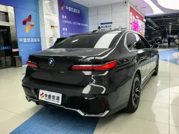 2023 BMW 7 серии с пробегом 31 500 км