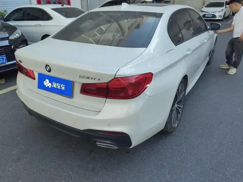 2019 BMW 5 серии с пробегом 128 000 км