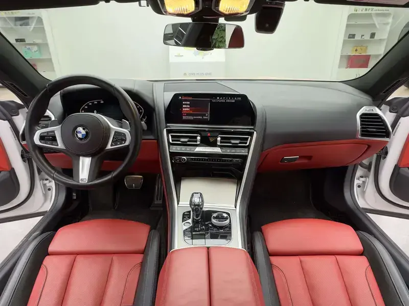 2021 BMW 8 серии с пробегом 45 400 км