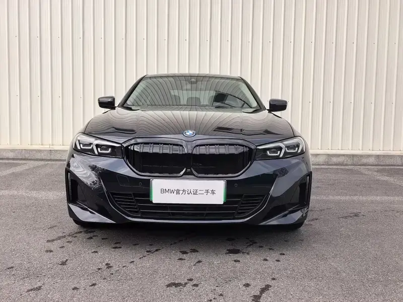 2023 BMW i3 с пробегом 49 000 км