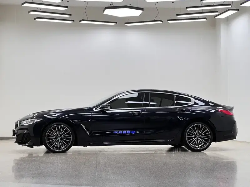 2021 BMW 8 серии с пробегом 23 000 км