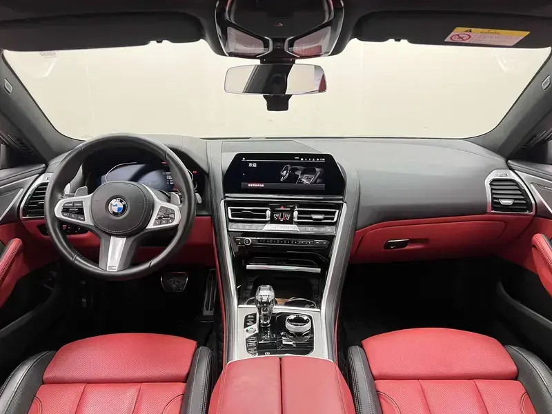 2021 BMW 8 серии с пробегом 23 000 км