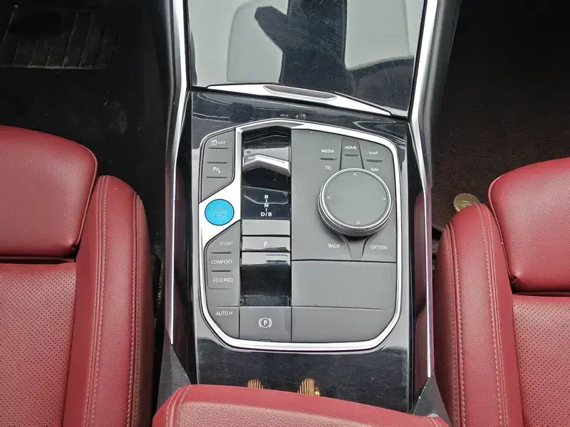 2024 BMW i3 с пробегом 114 000 км