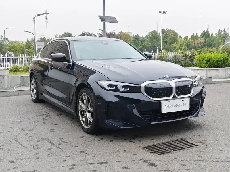2024 BMW i3 с пробегом 111 000 км