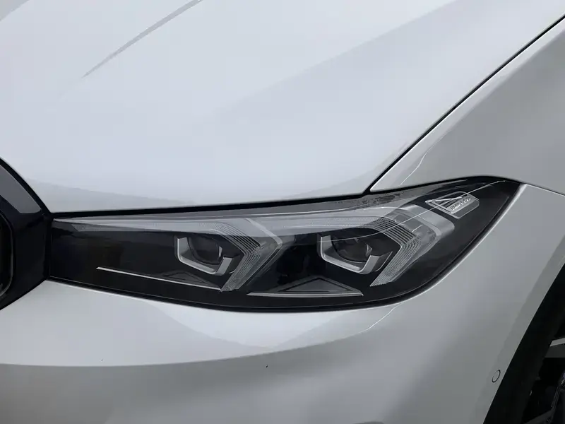 2025 BMW i3 с пробегом 20 300 км