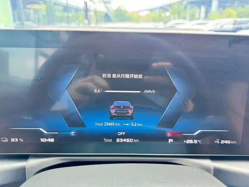 2022 BMW i4 с пробегом 23 500 км