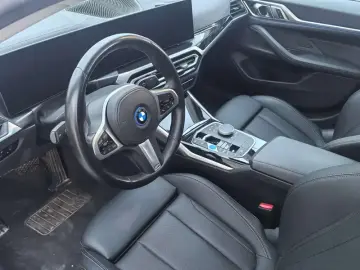 2023 BMW i4 с пробегом 14 800 км