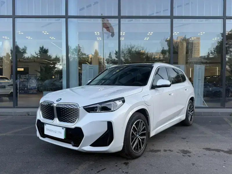 2026 BMW iX1 с пробегом 2 000 км