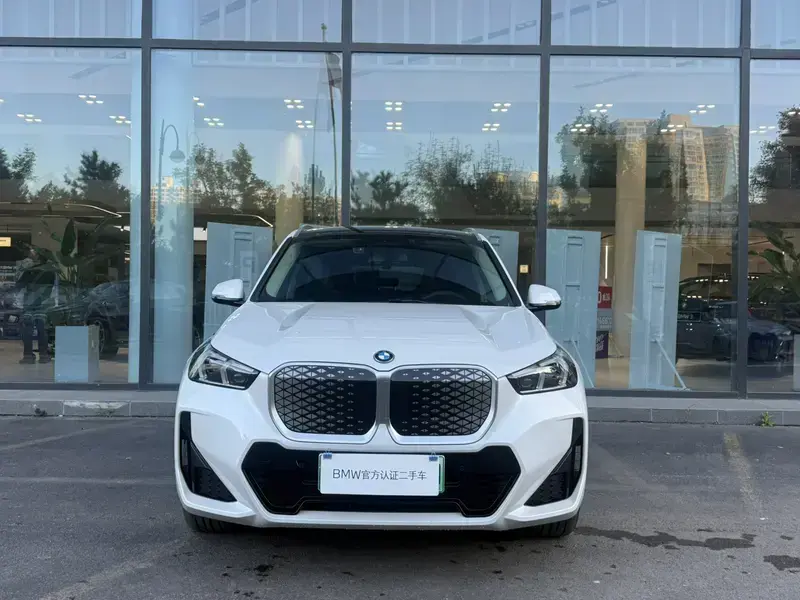 2026 BMW iX1 с пробегом 2 000 км