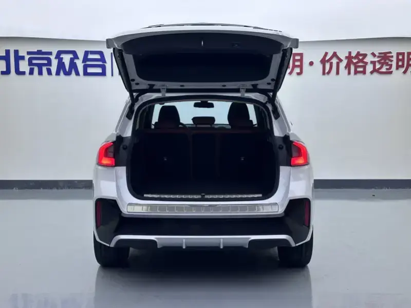 2026 BMW iX1 с пробегом 24 000 км
