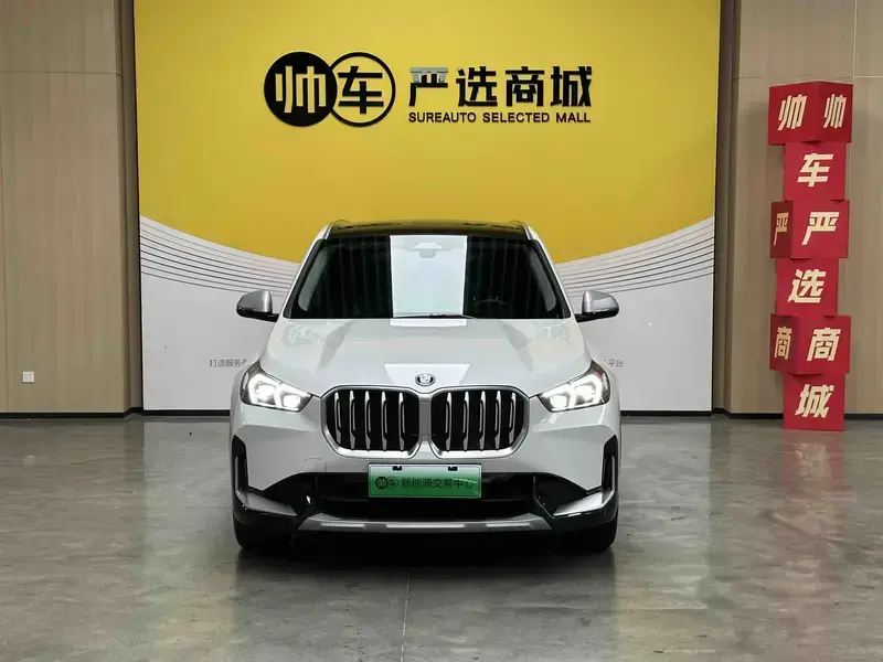 2024 BMW iX1 с пробегом 24 000 км
