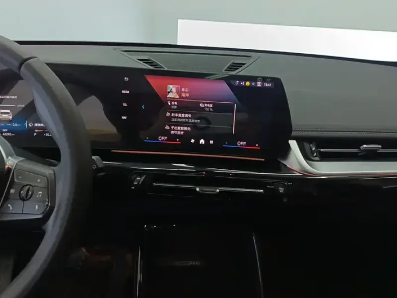 2025 BMW iX1 с пробегом 42 000 км