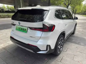 2023 BMW iX1 с пробегом 52 000 км