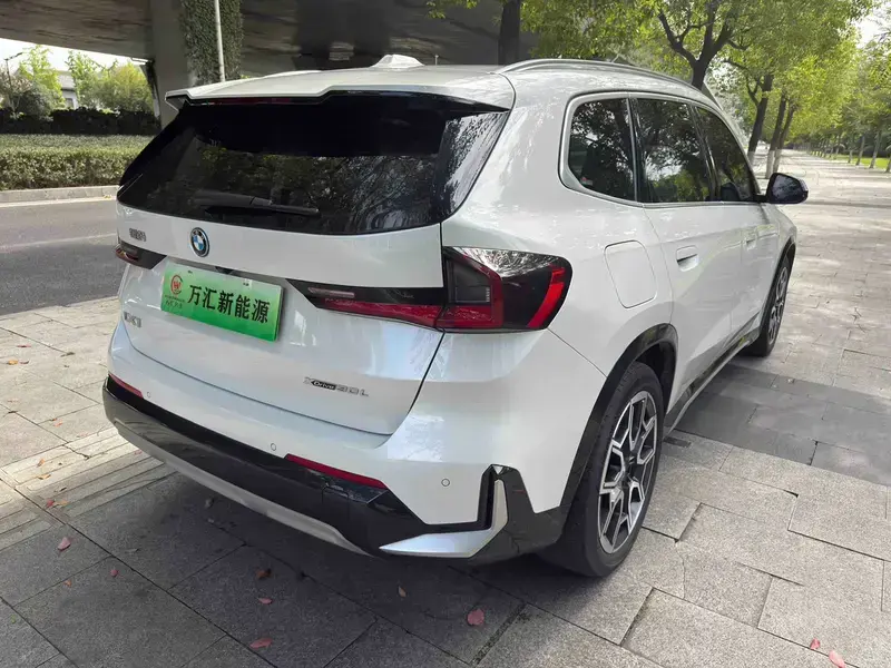 2023 BMW iX1 с пробегом 52 000 км