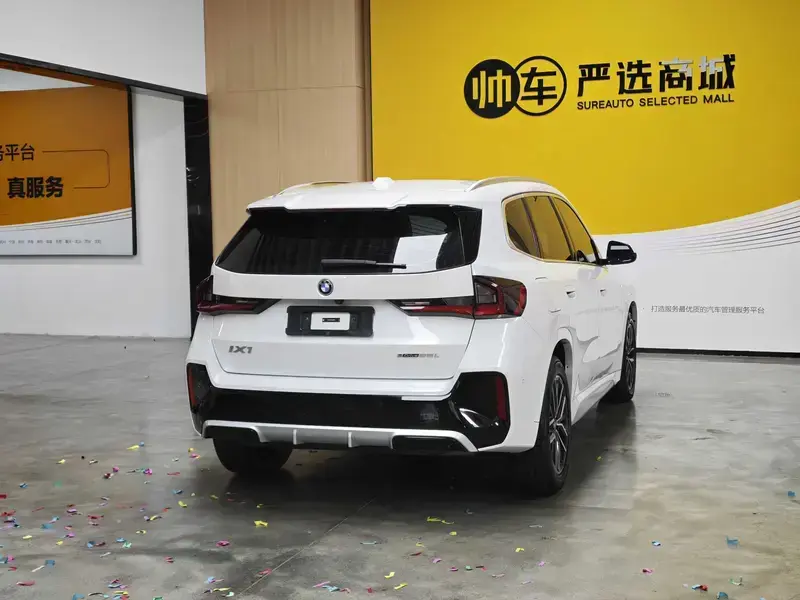 2025 BMW iX1 с пробегом 37 000 км