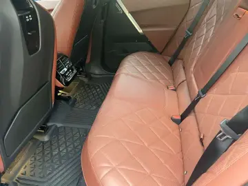 2022 BMW iX с пробегом 28 700 км