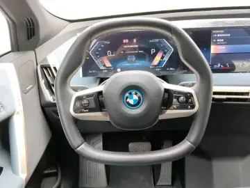 2023 BMW iX с пробегом 4 200 км