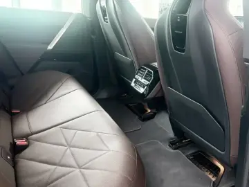 2023 BMW iX с пробегом 54 000 км