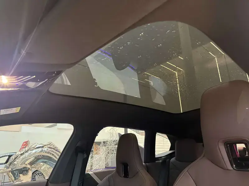 2023 BMW iX с пробегом 32 500 км
