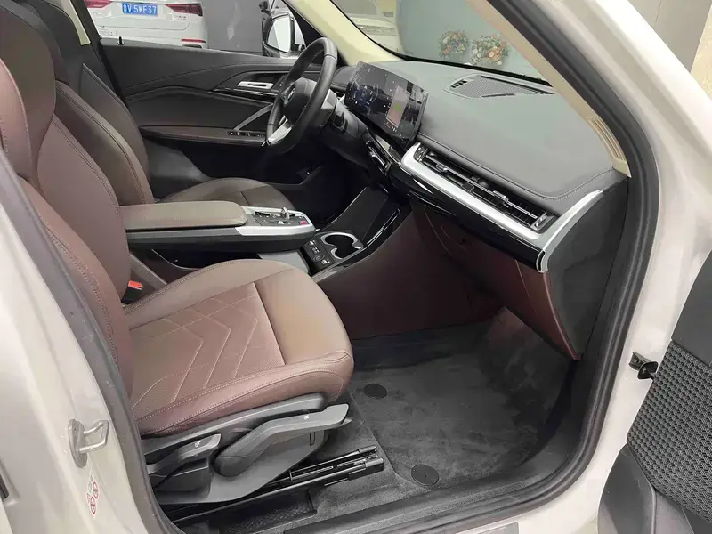 2023 BMW X1 с пробегом 25 300 км