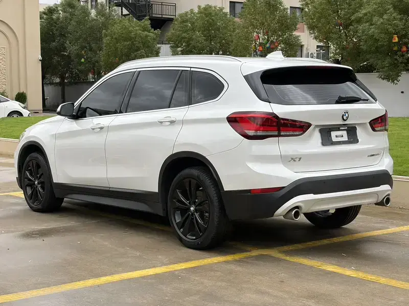 2021 BMW X1 с пробегом 45 000 км