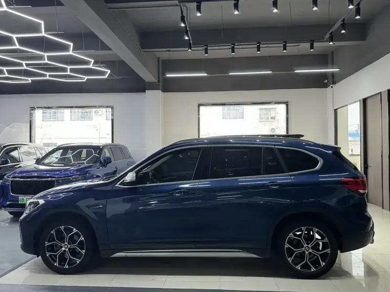 2021 BMW X1 с пробегом 100 000 км