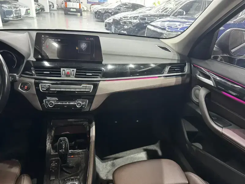 2021 BMW X1 с пробегом 100 000 км
