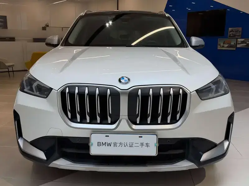 2023 BMW X1 с пробегом 42 000 км