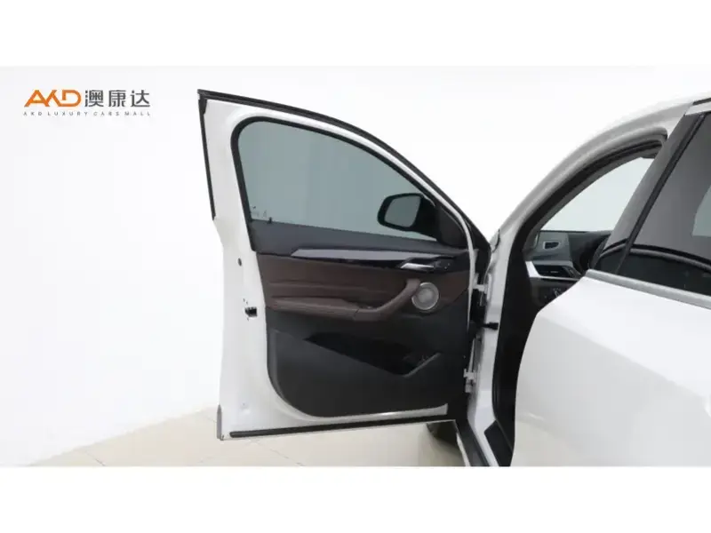 2021 BMW X2 с пробегом 20 400 км