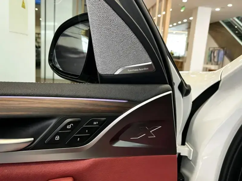 2023 BMW X3 с пробегом 15 000 км