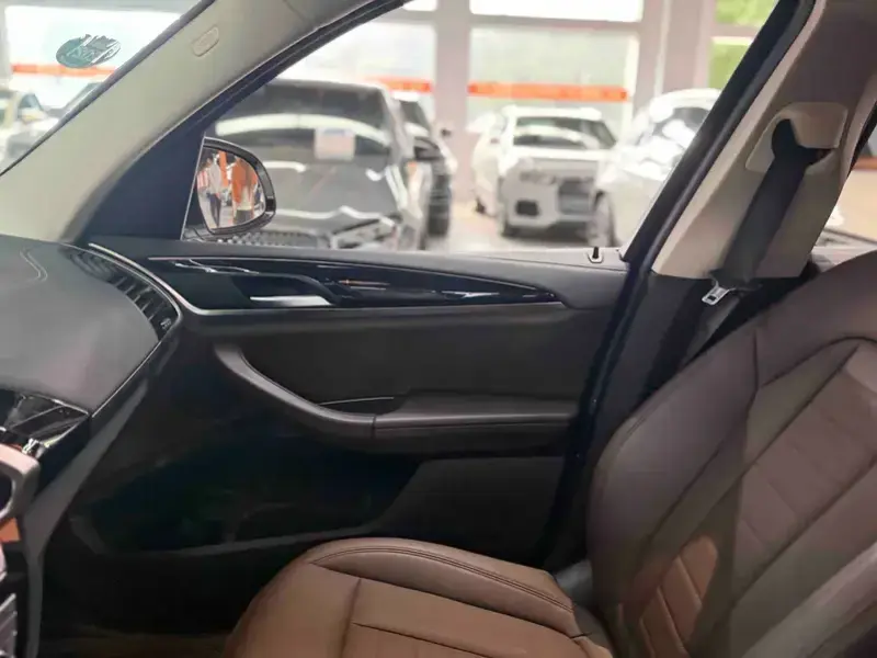 2020 BMW X3 с пробегом 122 000 км
