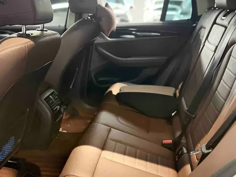 2020 BMW X3 с пробегом 122 000 км