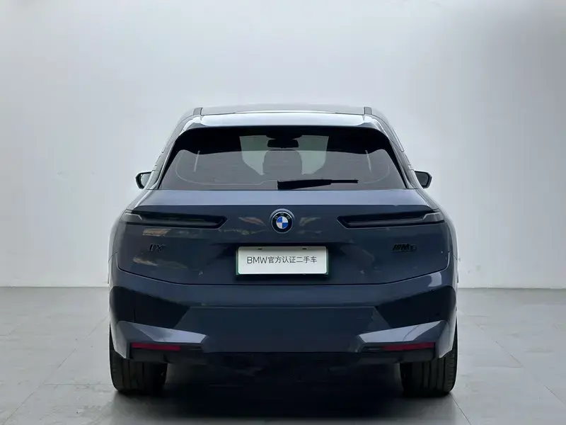2022 BMW iX с пробегом 60 400 км