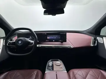 2022 BMW iX с пробегом 60 400 км