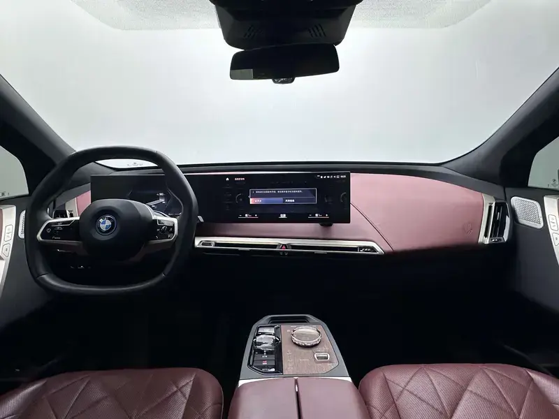 2022 BMW iX с пробегом 60 400 км