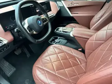 2022 BMW iX с пробегом 60 400 км