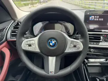 2024 BMW iX3 с пробегом 67 000 км