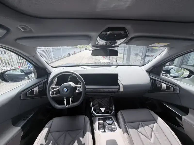 2025 BMW X3 с пробегом 15 000 км
