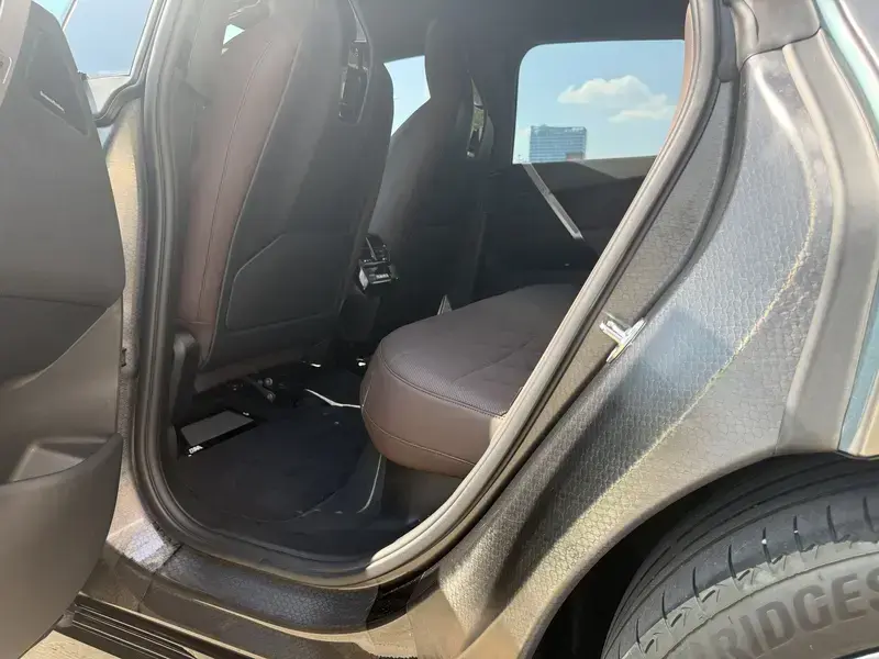 2023 BMW iX с пробегом 41 000 км