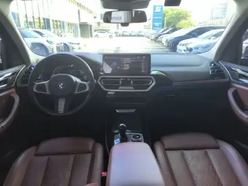 2022 BMW iX3 с пробегом 112 000 км