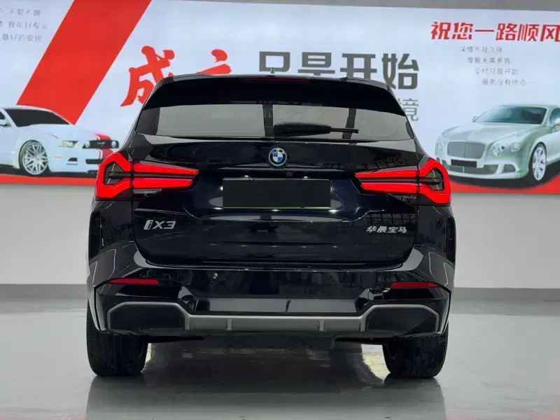 2022 BMW iX3 с пробегом 103 000 км