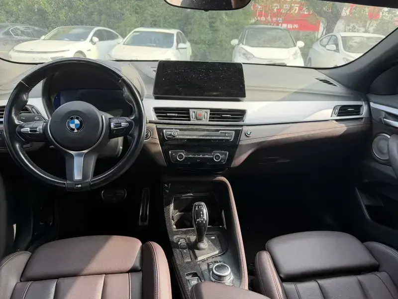 2021 BMW X2 с пробегом 52 000 км